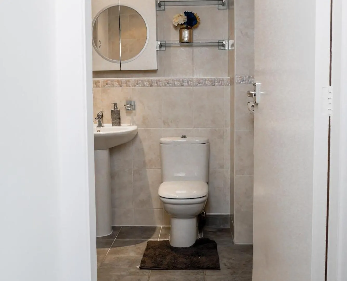 Modern 4 Bedroom Detatched House Stockton-on-Tees United Kingdom